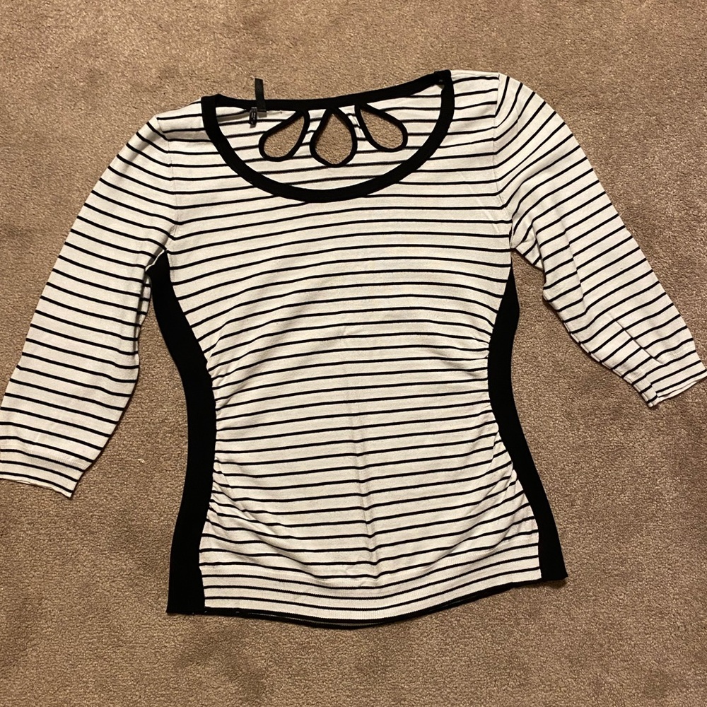 Lightweight Sweater - 3/4 sleeve